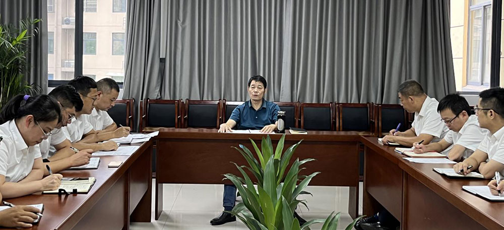 城建投公司黨支部召開黨員（擴大）會議暨酒駕、醉駕等違法犯罪行為警示教育集體談話會